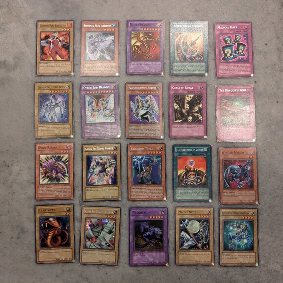 Lot of 20 Assorted YuGiOh Cards - Pokemon and Dungeons & Dragons Fans - Picture 1 of 1